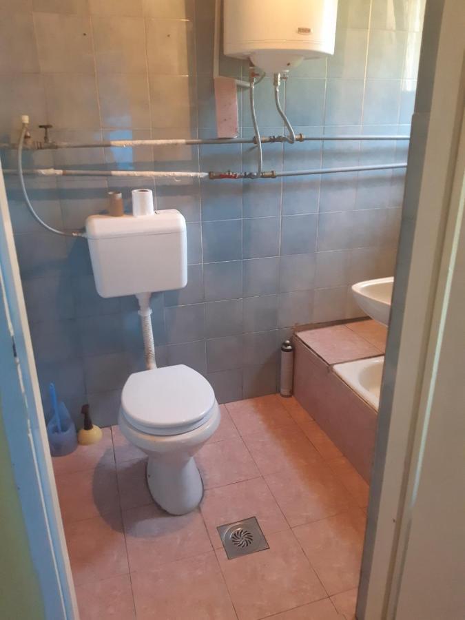 Apartman Novi Sad - Apartment Novi Sad Sremska Kamenica Exterior photo